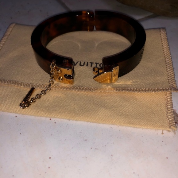 LOUIS VUITTON MARBLIZED BRACELET - Picture 2 of 8